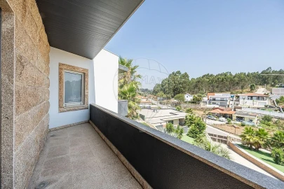 Moradia T3 para Venda em Louredo