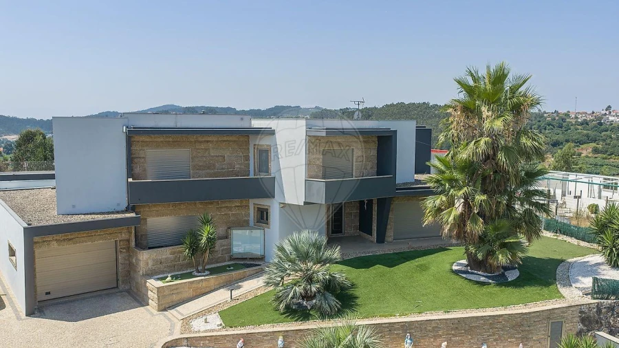 Moradia T3 para Venda em Louredo Foto 17