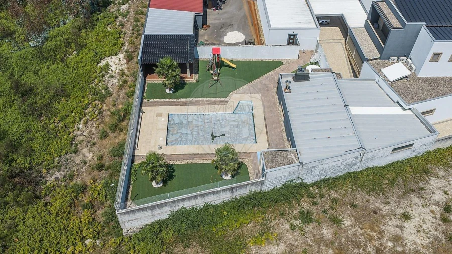 Moradia T3 para Venda em Louredo Foto 18