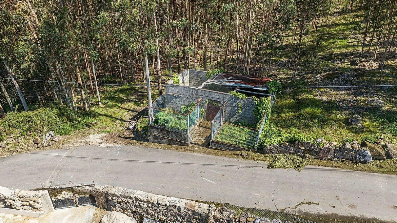 Terreno para Venda em Águas Santas e Moure Foto 10