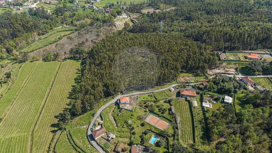 Terreno para Venda em Águas Santas e Moure Foto 2