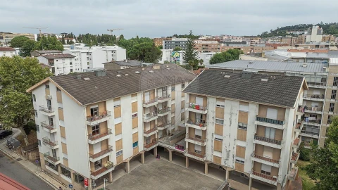Apartamento T4 para Venda em São Vitor (Braga)