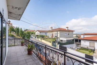 Moradia T5 para Venda em Vila Nova de Famalicão e Calendário
