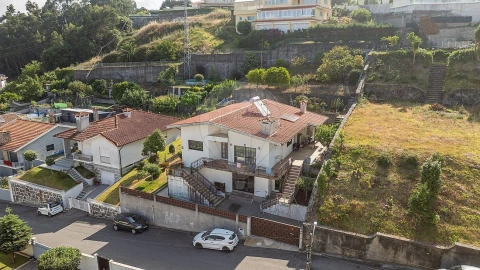 Moradia T5 para Venda em Vila Nova de Famalicão e Calendário