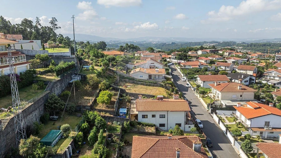 Moradia T5 para Venda em Vila Nova de Famalicão e Calendário Foto 11