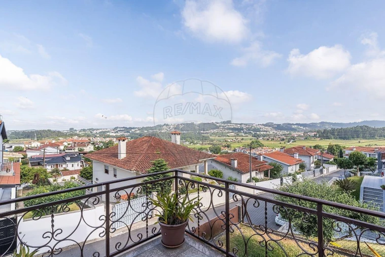 Moradia T5 para Venda em Vila Nova de Famalicão e Calendário Foto 31