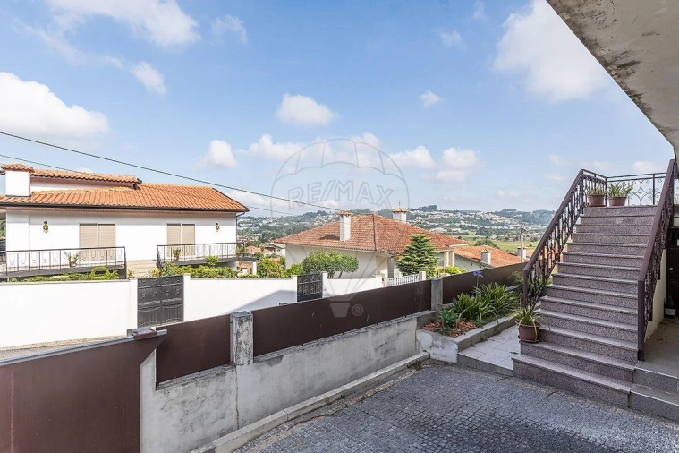 Moradia T5 para Venda em Vila Nova de Famalicão e Calendário Foto 33