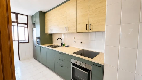 Apartamento T3 para Venda em Vilar de Andorinho