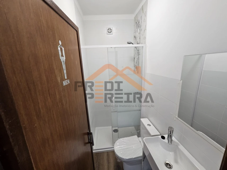 Quarto para Arrendamento em Odivelas Foto 14