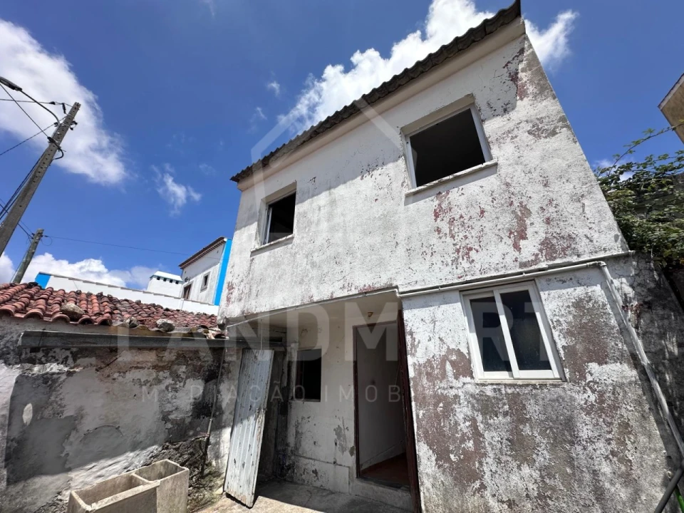 Moradia T4 para Venda em Turquel Foto 7