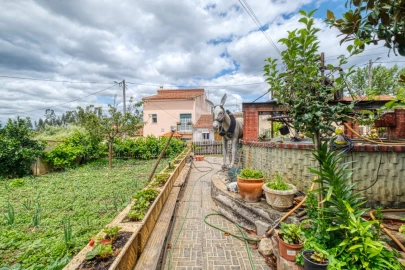 Moradia T4 para Venda em Aguda