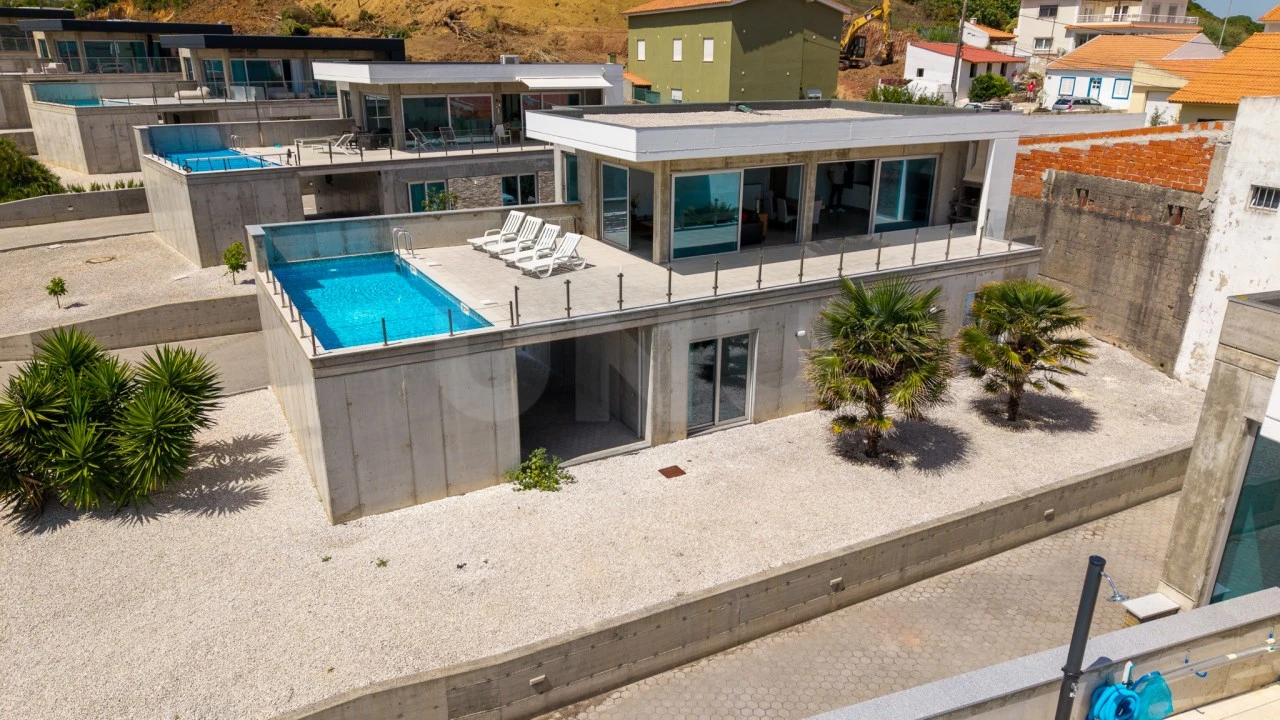 Moradia T3 para Venda em São Martinho do Porto Foto 14