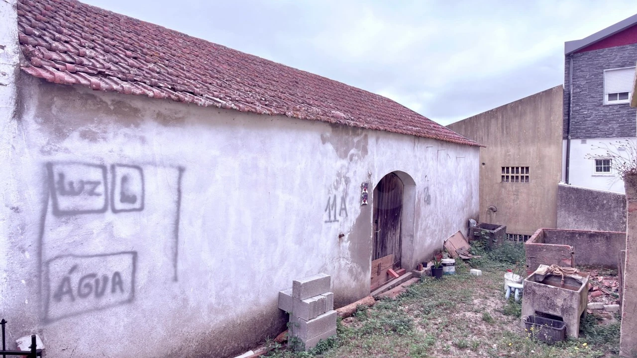 Armazém para Venda em A dos Cunhados e Maceira Foto 1