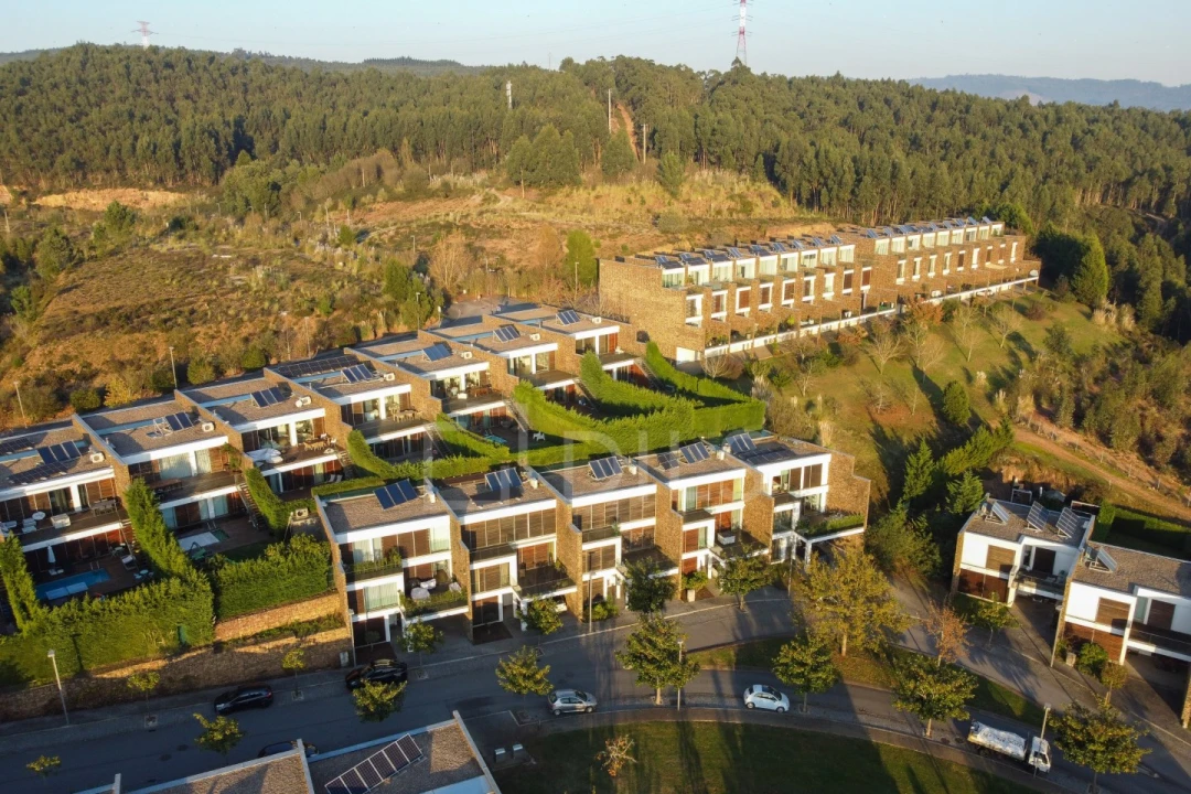 Moradia T4 para Venda em Água Longa Foto 26