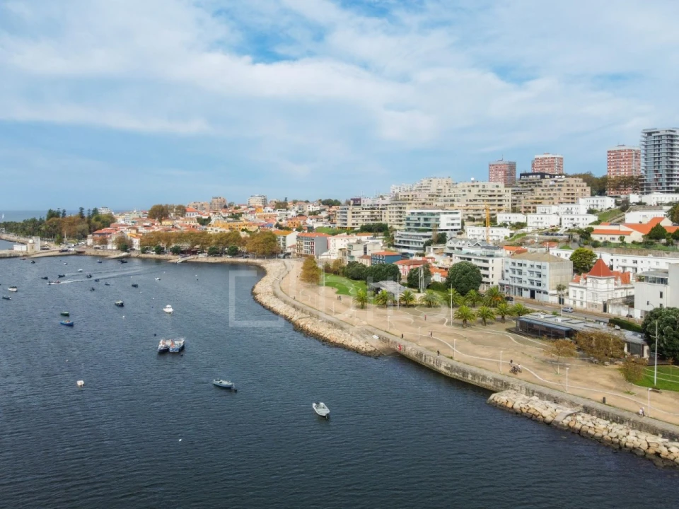 Loja para Arrendamento em Aldoar, Foz do Douro e Nevogilde Foto 8