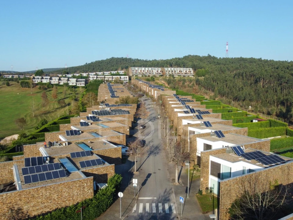 Moradia T3 para Venda em Água Longa Foto 26