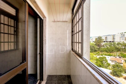 Apartamento T4 para Venda em Carnaxide e Queijas