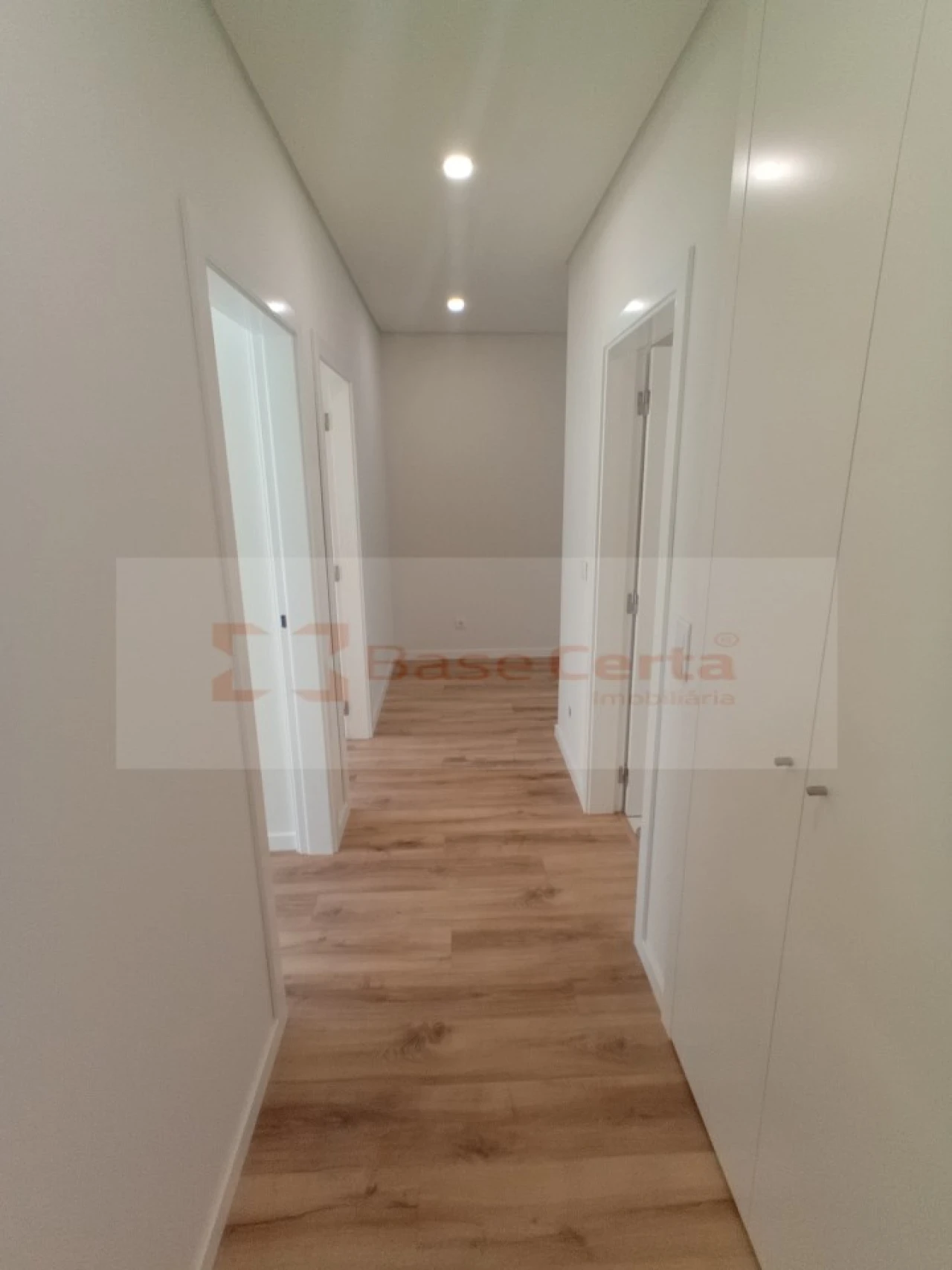 Apartamento T3 para Venda em Almada, Cova da Piedade, Pragal e Cacilhas Foto 17