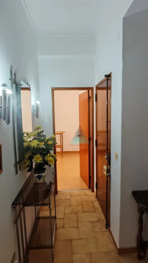 Apartamento T1 para Arrendamento em Amora
