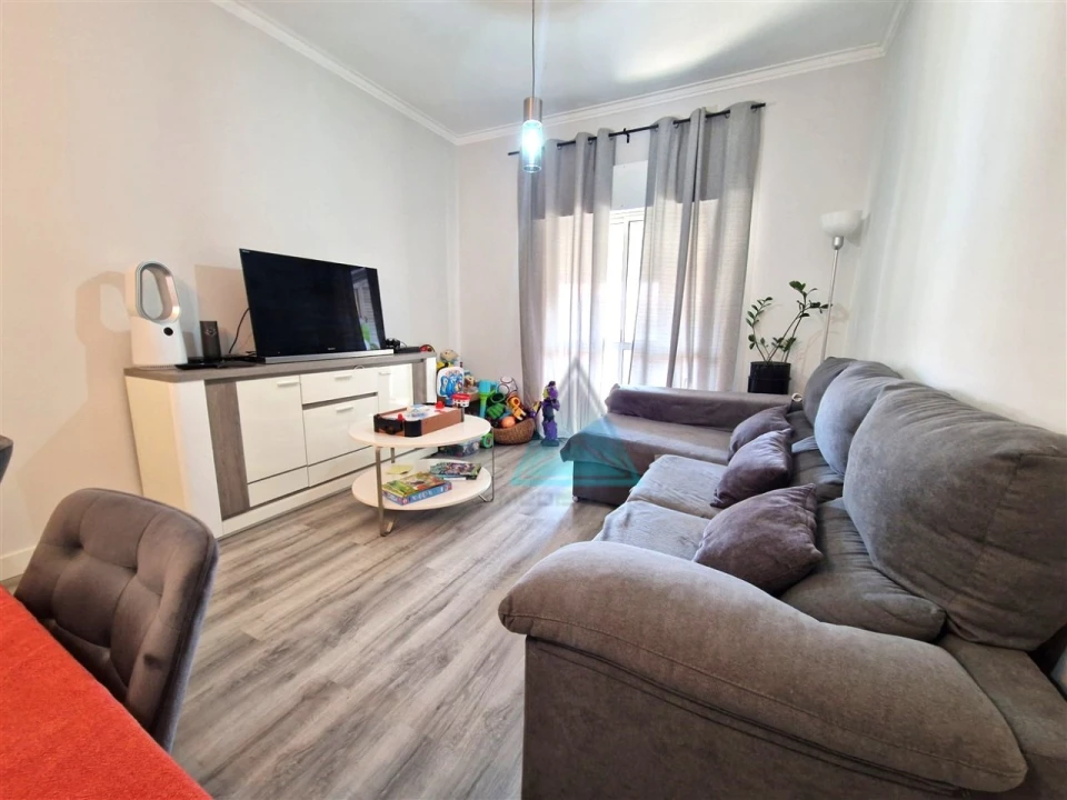 Apartamento T3 para Venda em Amora Foto 1