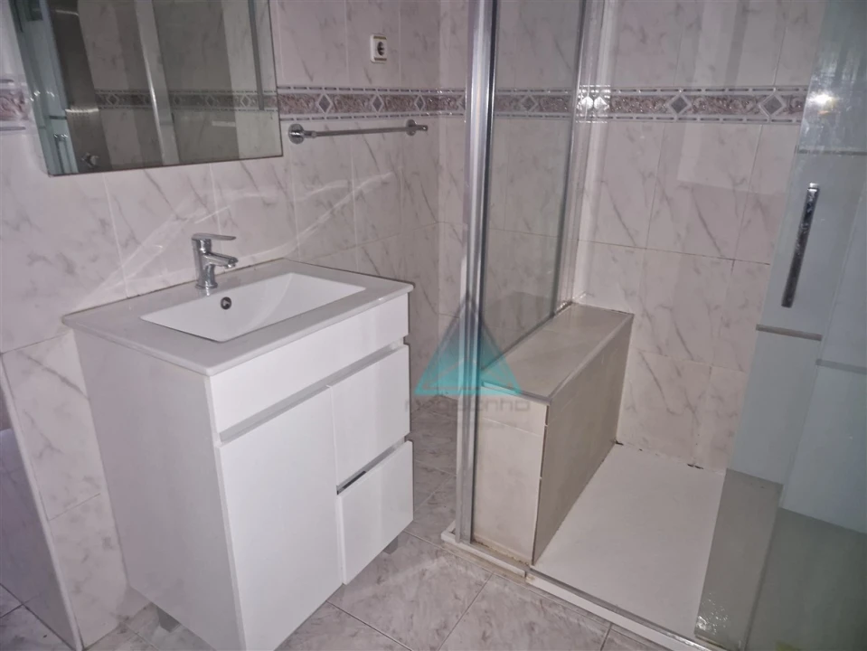 Apartamento T3 para Venda em Amora Foto 8