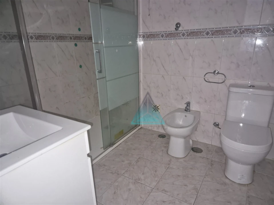 Apartamento T3 para Venda em Amora Foto 9