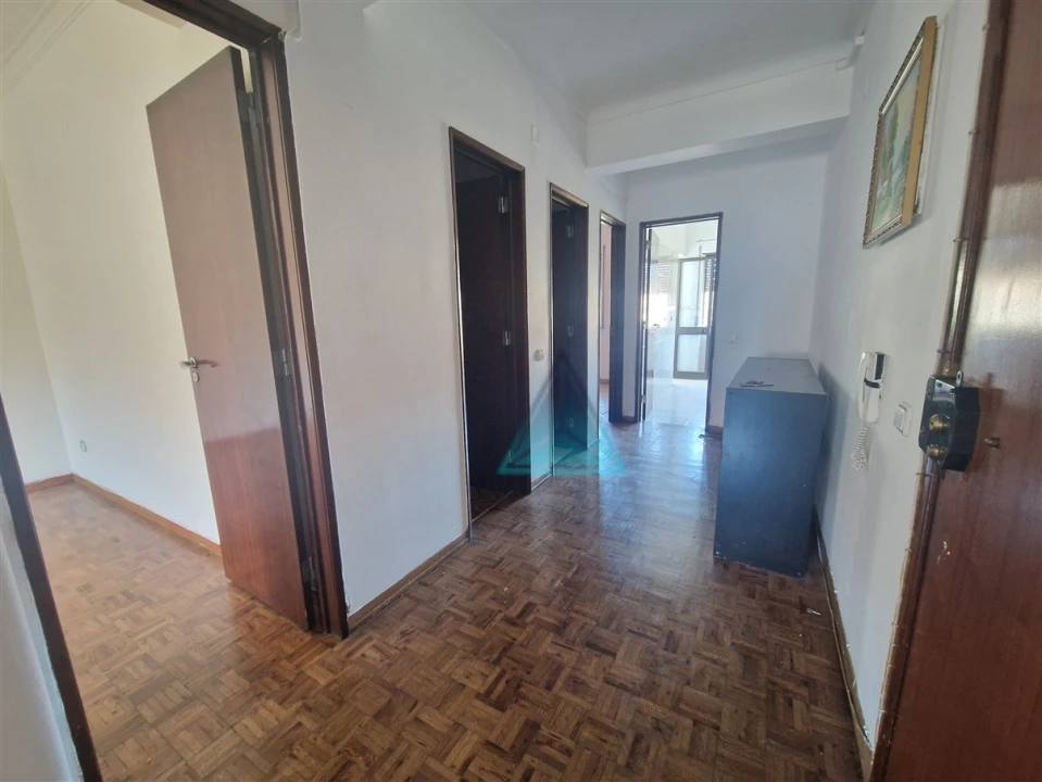 Apartamento T3 para Venda em Amora Foto 2