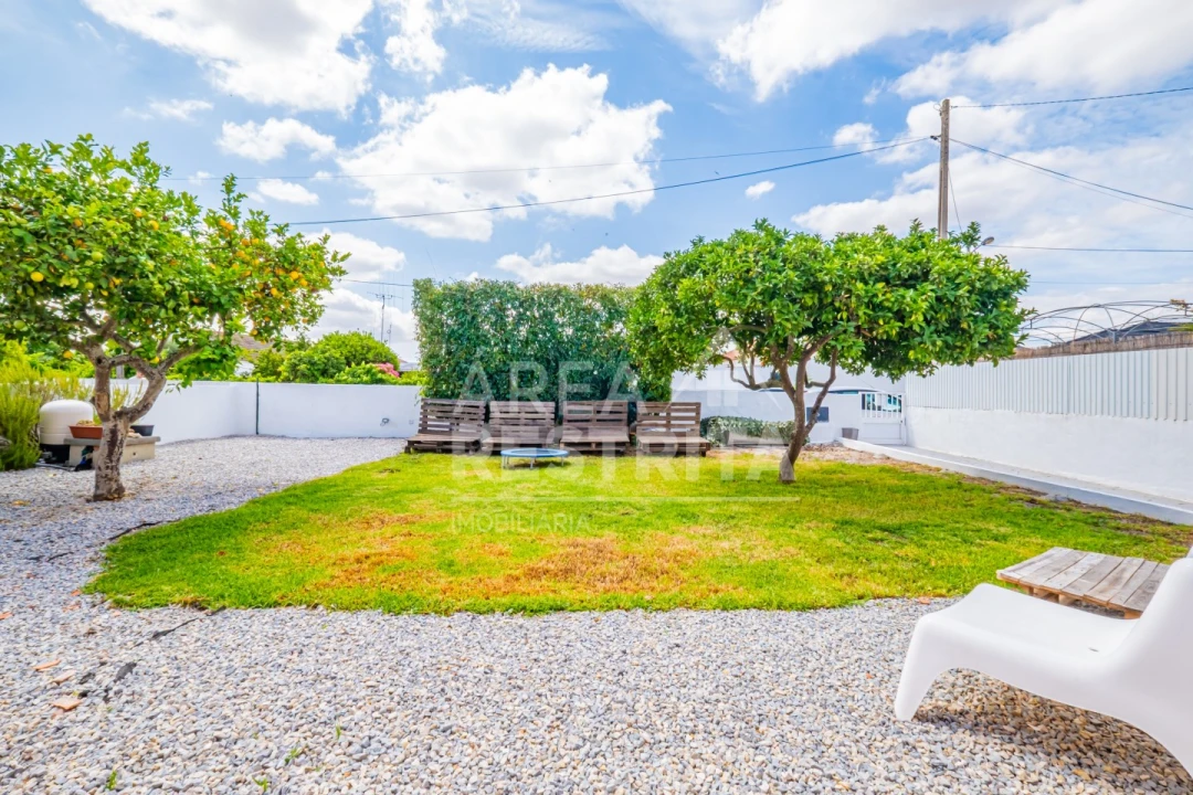 Terreno para Venda em Sarilhos Grandes Foto 8