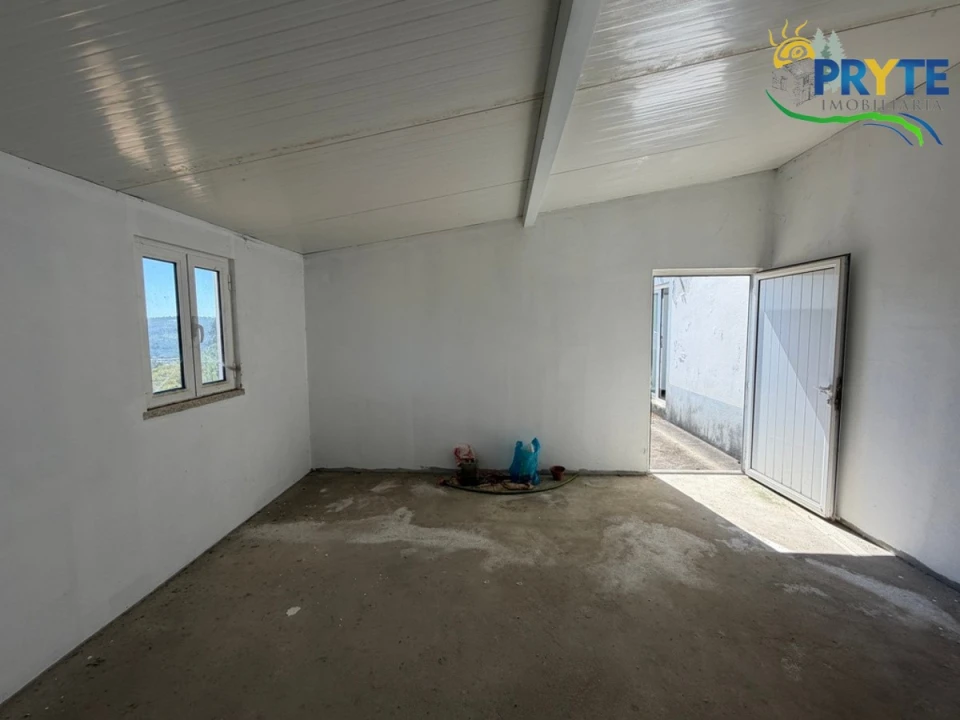Quinta T3 para Venda em Vila Facaia Foto 43