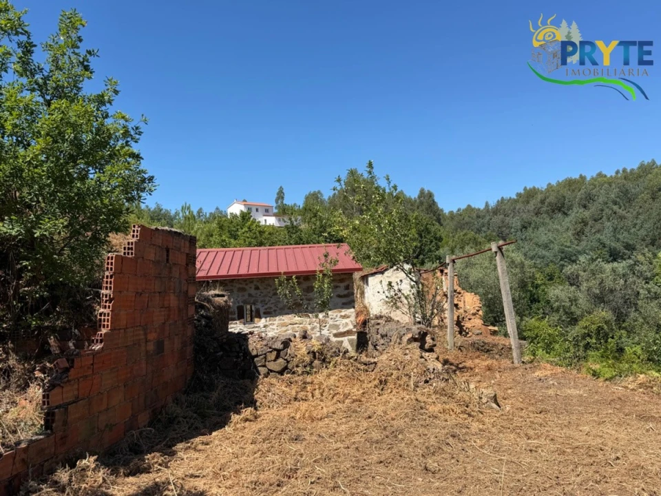Quinta T3 para Venda em Vila Facaia Foto 73