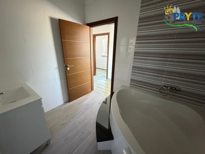 Quinta T3 para Venda em Vila Facaia Foto 34
