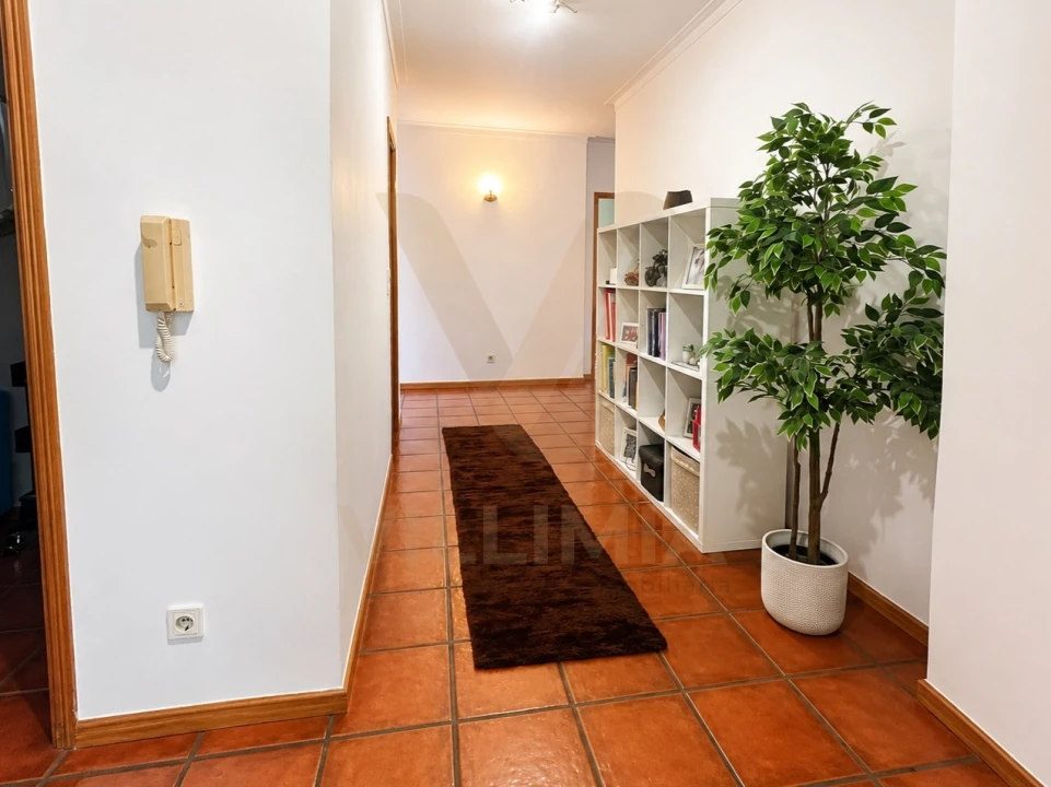 Apartamento T3 para Venda em Santa Comba Foto 3