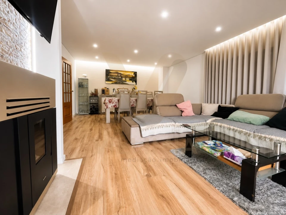 Apartamento T3 para Venda em Santa Comba Foto 4