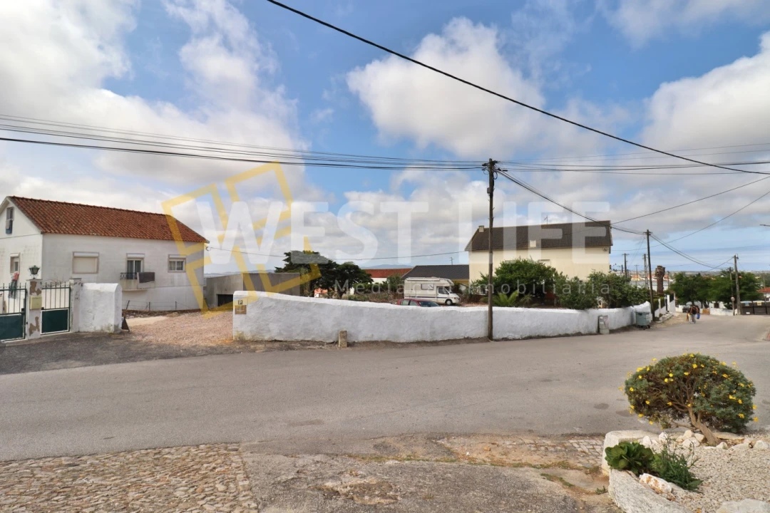Garagem para Arrendamento em Igreja Nova e Cheleiros Foto 8