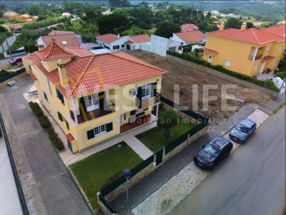Moradia T4 para Venda em Mafra Foto 2