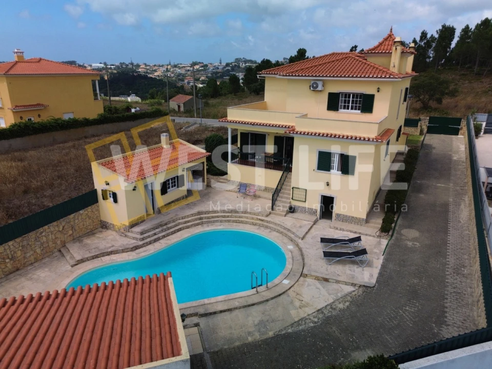 Moradia T4 para Venda em Mafra Foto 1