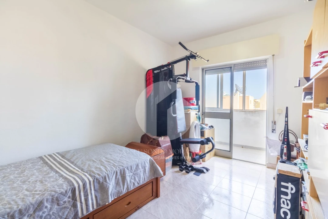 Apartamento T3 para Venda em Olhão Foto 11