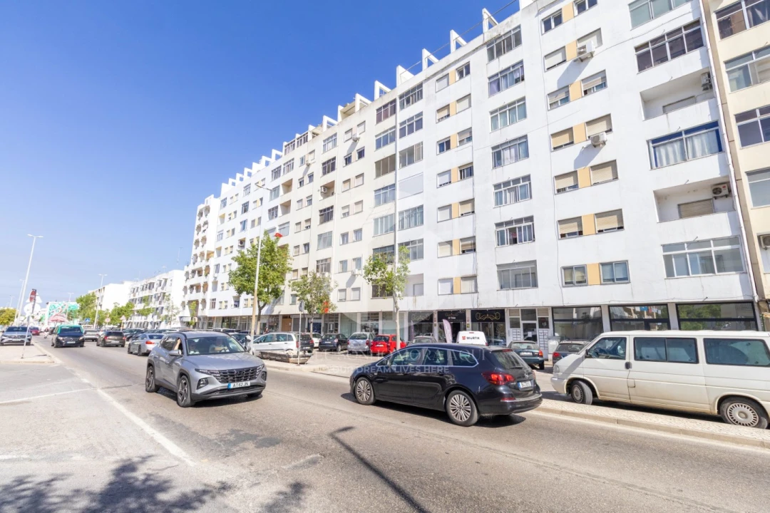 Apartamento T3 para Venda em Olhão Foto 19