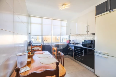 Apartamento T3 para Venda em Olhão