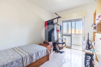 Apartamento T3 para Venda em Olhão