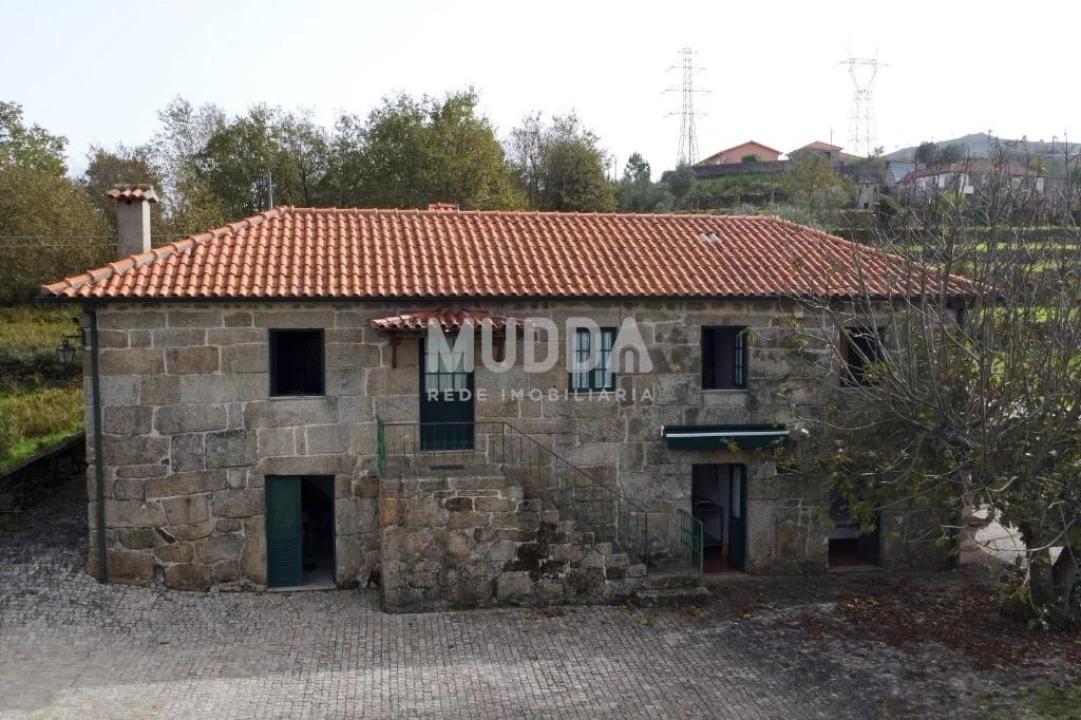 Moradia T3 para Venda em Oliveira do Douro Foto 18