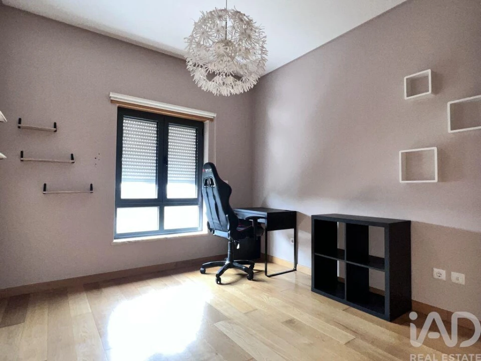 Apartamento T2 para Arrendamento em Santa Maria, São Pedro e Matacães Foto 9