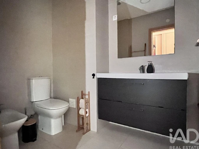 Apartamento T2 para Arrendamento em Santa Maria, São Pedro e Matacães Foto 7