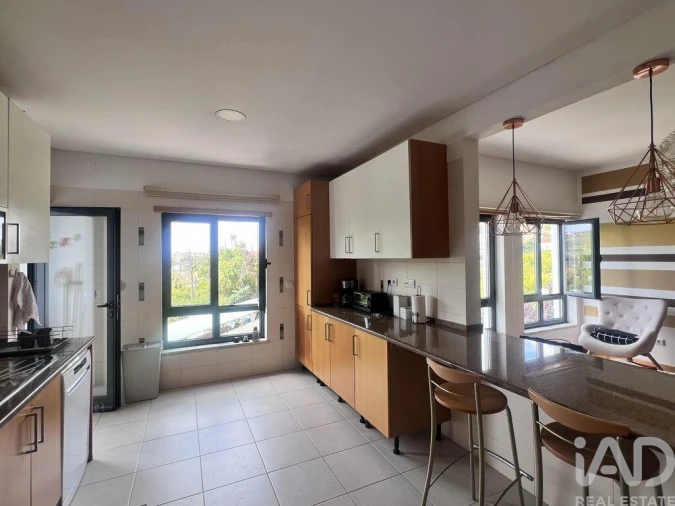 Apartamento T2 para Arrendamento em Santa Maria, São Pedro e Matacães Foto 9