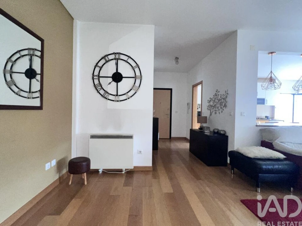 Apartamento T2 para Arrendamento em Santa Maria, São Pedro e Matacães Foto 4