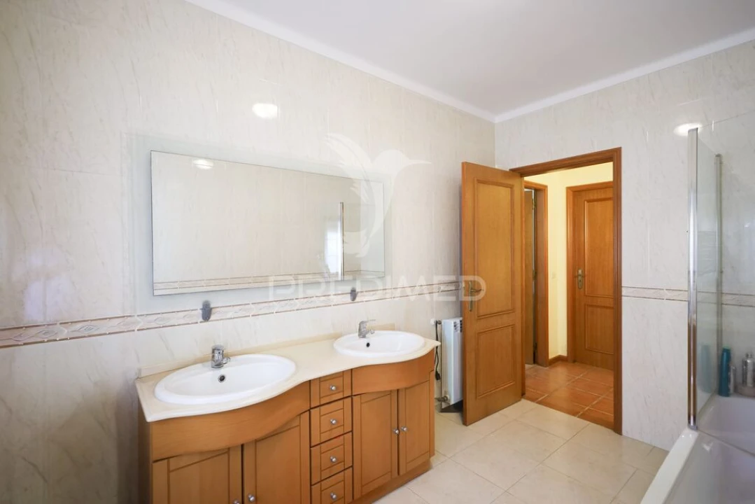 Moradia T4 para Venda em Golegã Foto 18