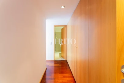 Apartamento T3 para Venda em Vila Nova de Famalicão e Calendário