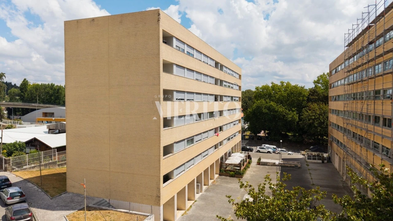 Apartamento T3 para Venda em Vila Nova de Famalicão e Calendário Foto 17