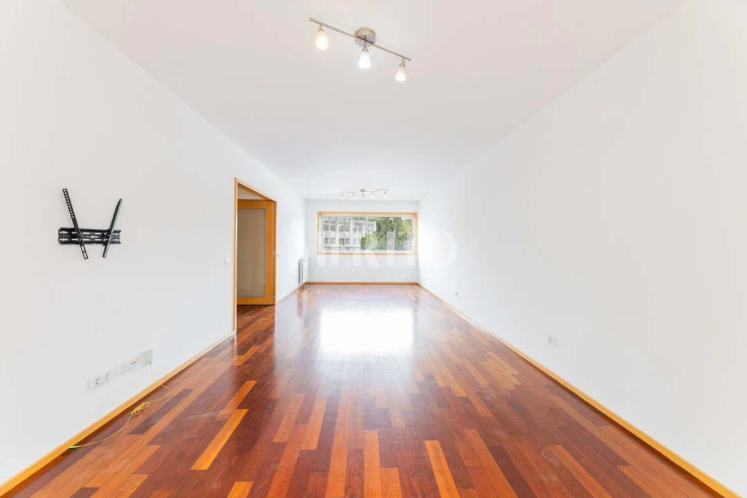 Apartamento T3 para Venda em Vila Nova de Famalicão e Calendário Foto 4
