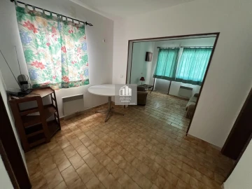 Moradia T8 para Venda em Corroios